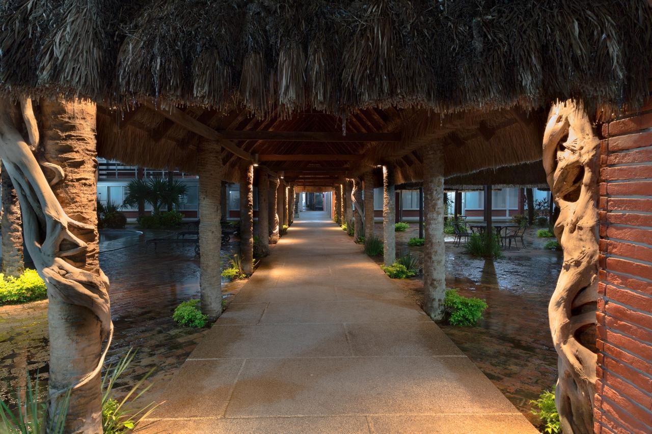 Hotel Plaza Palmas Tuxpan  外观 照片